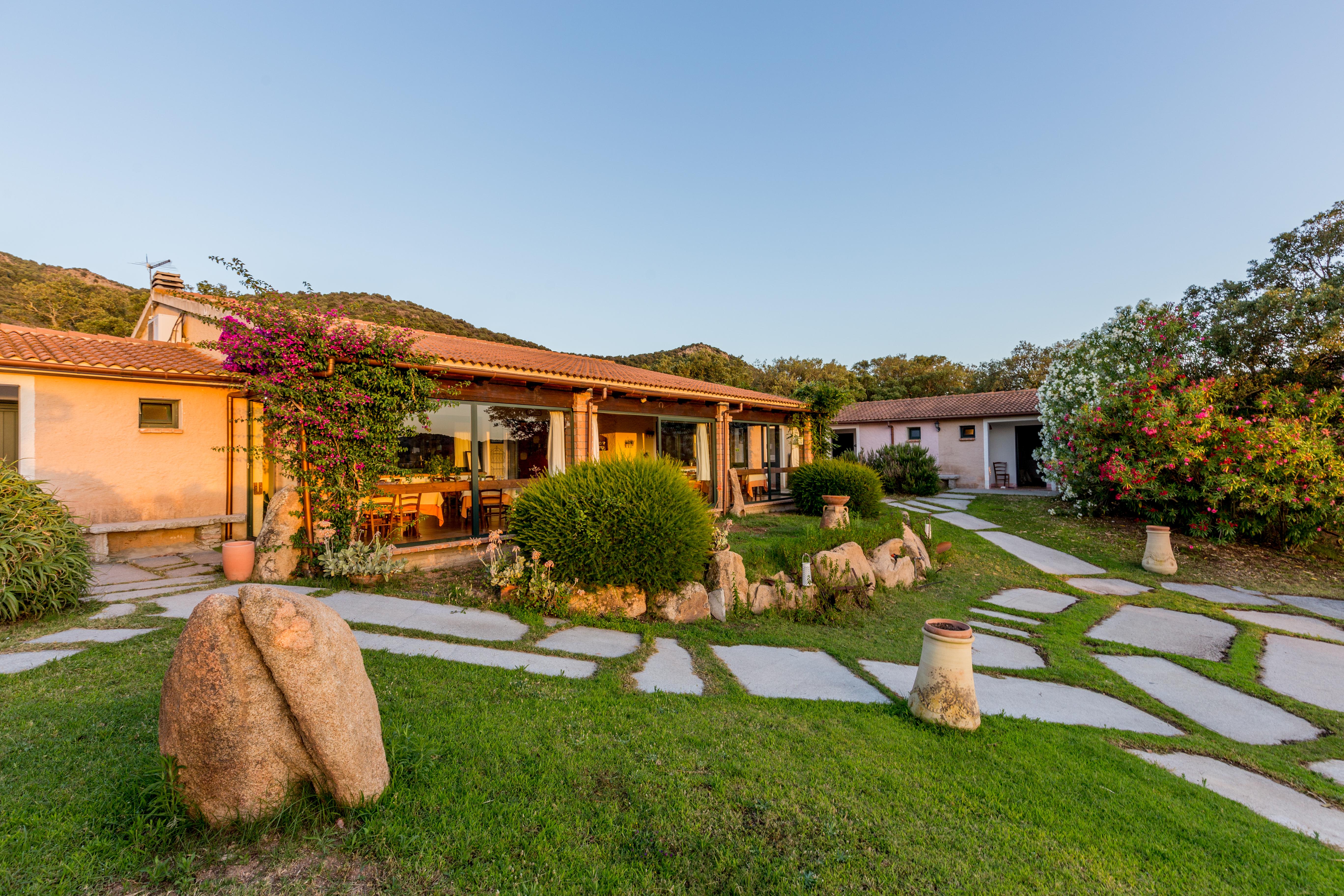 Borgo Di Campagna Hotel Porto San Paolo  Exterior photo