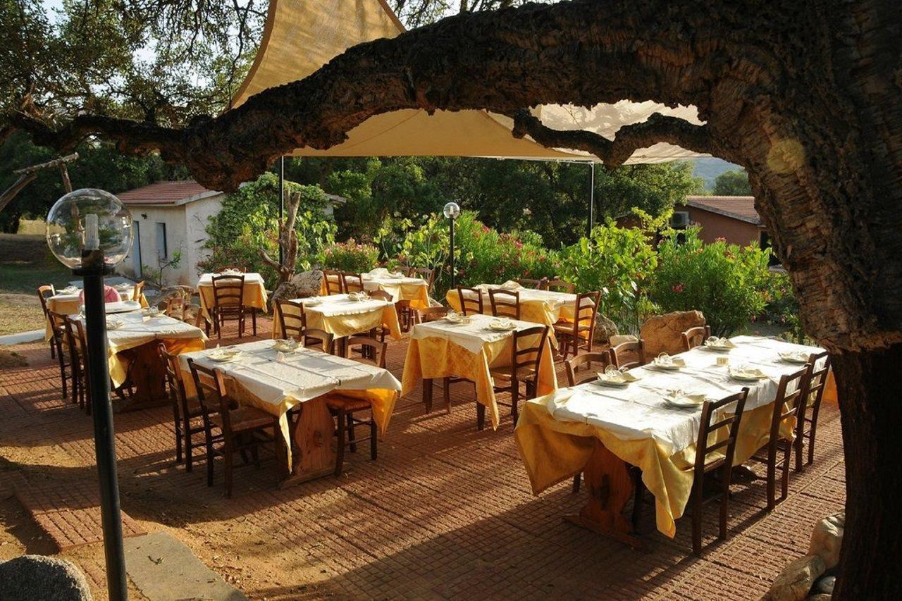 Borgo Di Campagna Hotel Porto San Paolo  Exterior photo